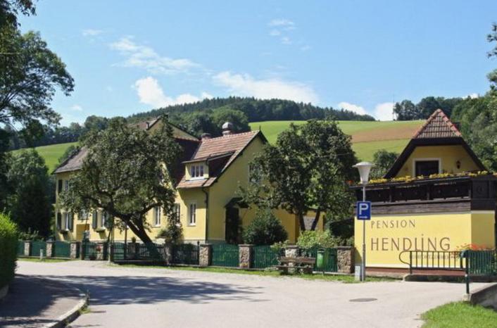 Pension Hendling