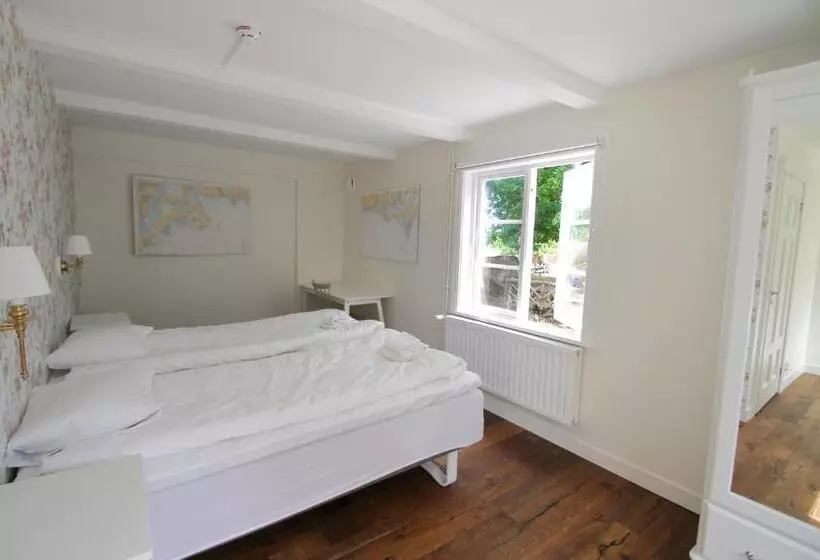 Tjärö Hotell & Vandrarhem