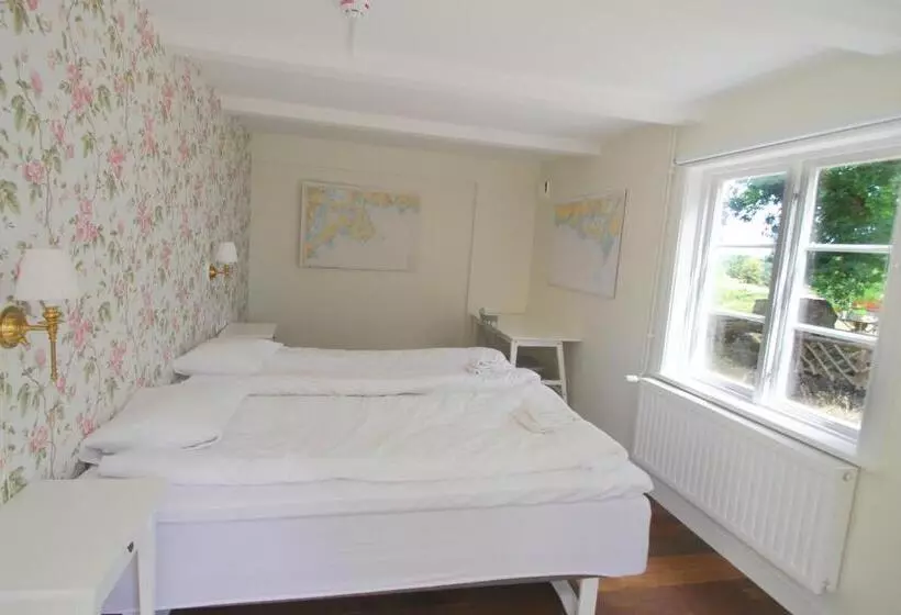 Tjärö Hotell & Vandrarhem