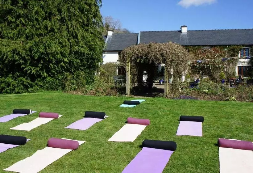 בית מלון כפרי Creacon Wellness Retreat