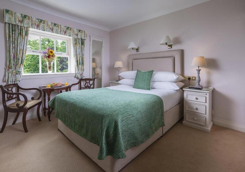 Dingle Benners Hotel