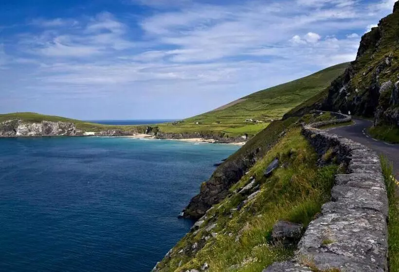 Dingle Benners Hotel