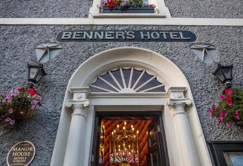 Dingle Benners Hotel