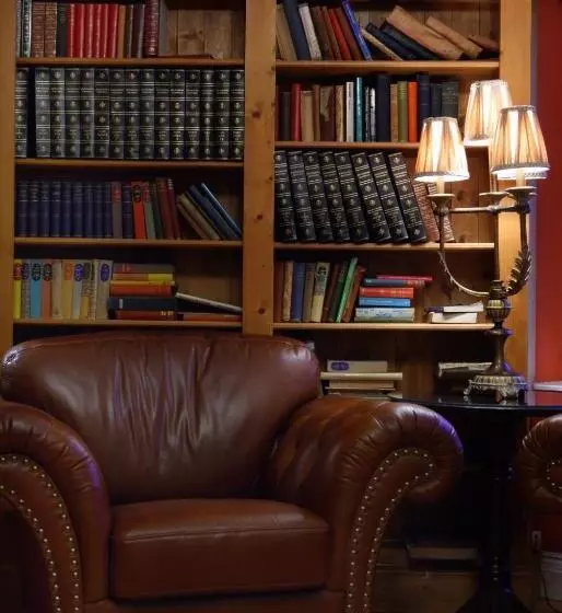 Dingle Benners Hotel