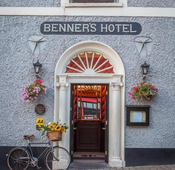 Dingle Benners Hotel