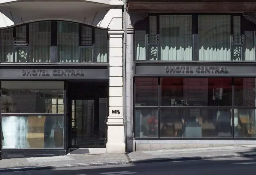 9hotel Central