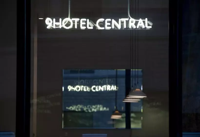 9hotel Central