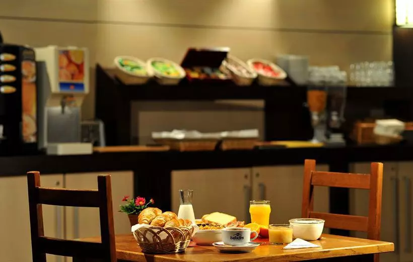 Отель Balladins Champigny Sur Marne