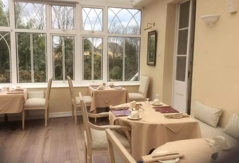 فندق Barrowville Guest House