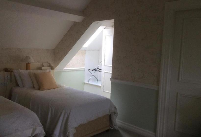 ホテル Barrowville Guest House