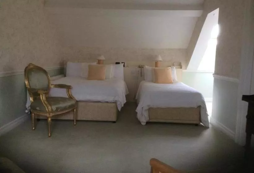 فندق Barrowville Guest House