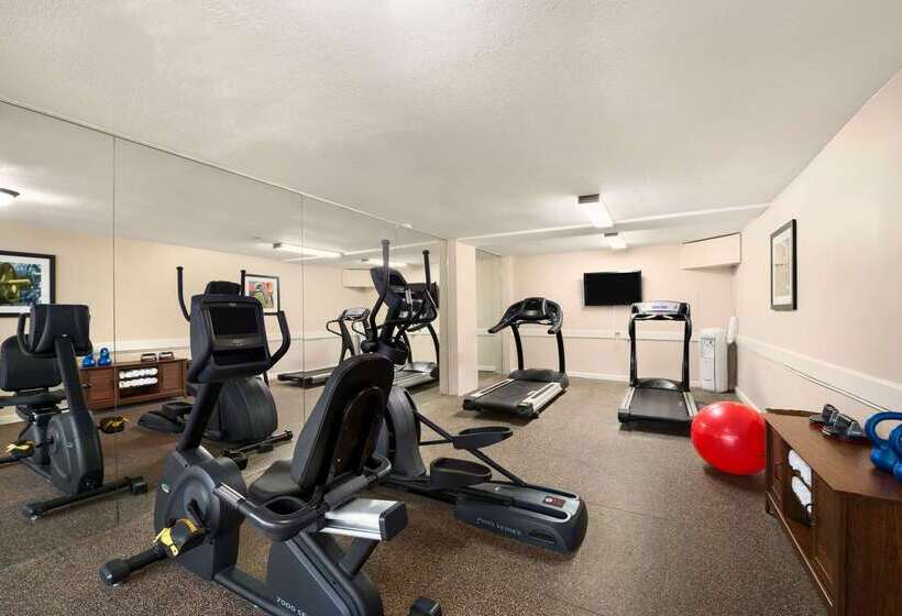 בית מלון כפרי Collins  Naples