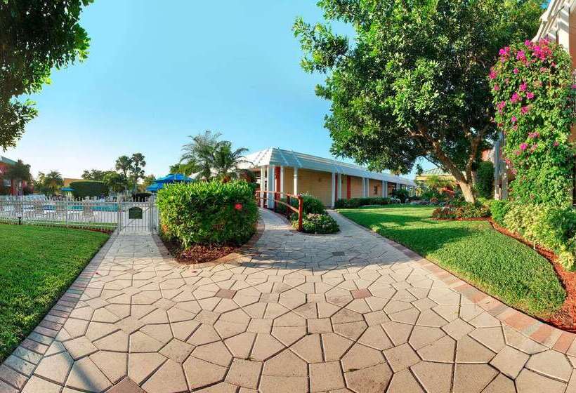 בית מלון כפרי Collins  Naples