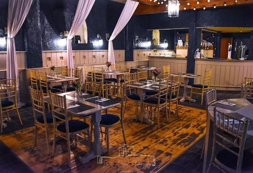 בית מלון כפרי Dobbins Inn