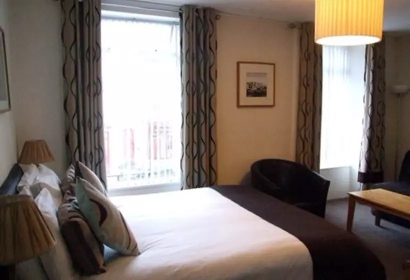 בית מלון כפרי Dobbins Inn