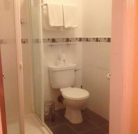 فندق Glendine Inn