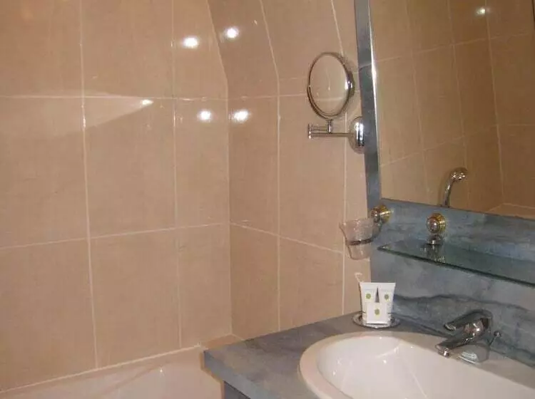 酒店 Hôtel Les Maréchaux