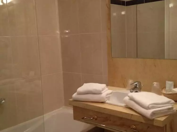 酒店 Hôtel Les Maréchaux