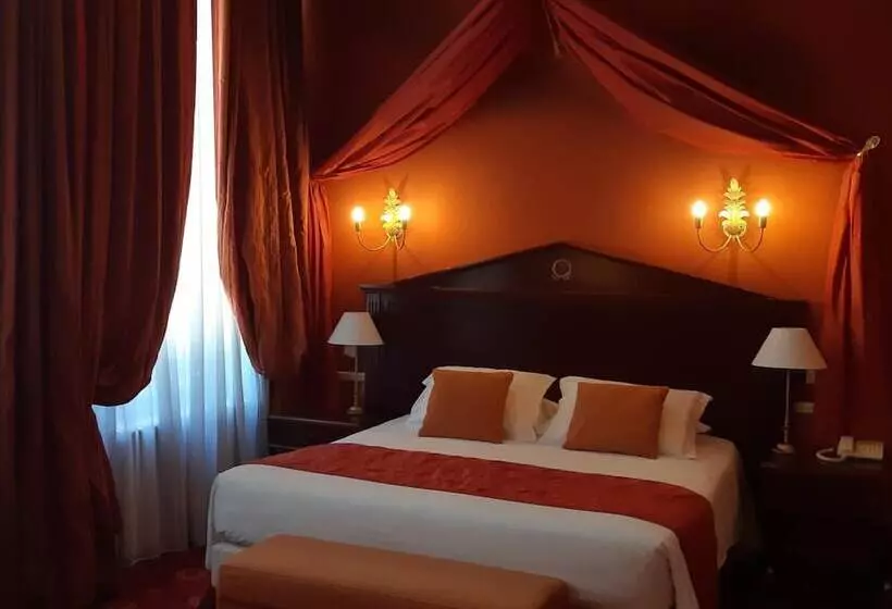 酒店 Hôtel Les Maréchaux