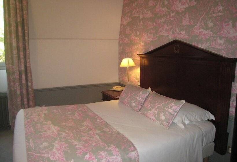 هتل Hôtel Les Maréchaux