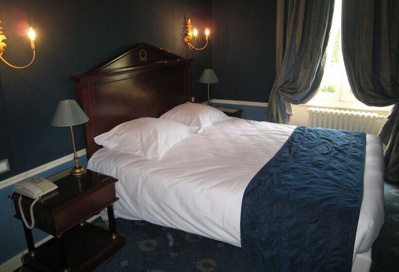 هتل Hôtel Les Maréchaux