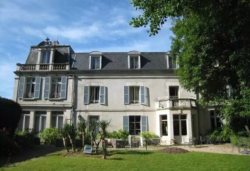 酒店 Hôtel Les Maréchaux