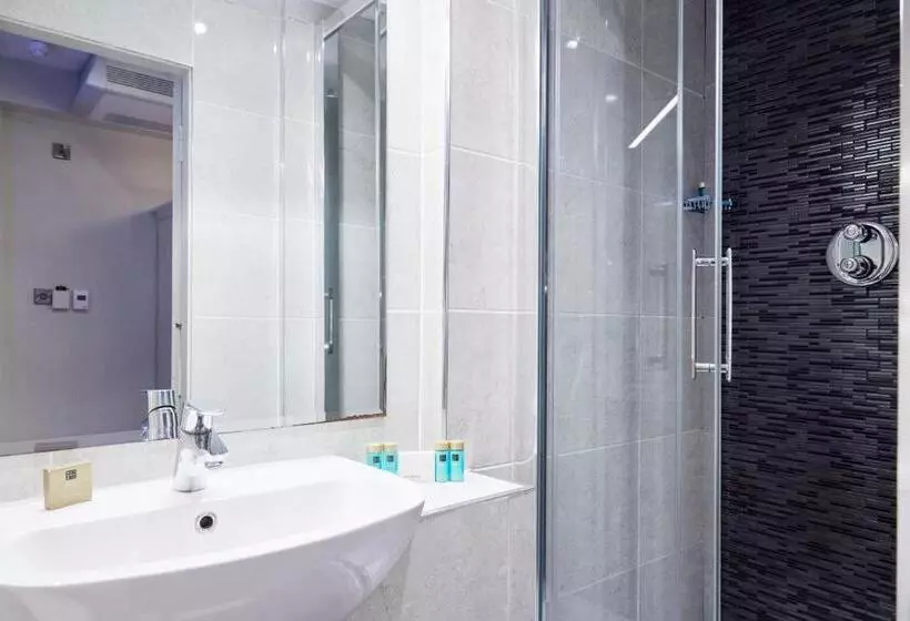 호텔 Isaacs Cork City