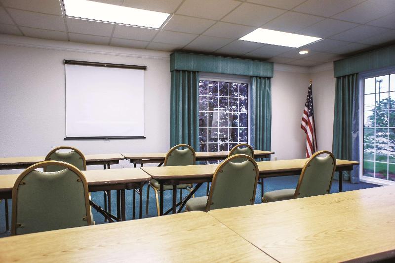 فندق La Quinta Inn By Wyndham Moline Airport