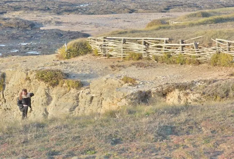 ホテル Logis Hôtel Restaurant Le Calluna