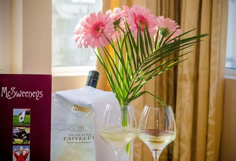 فندق Mcsweeney Arms