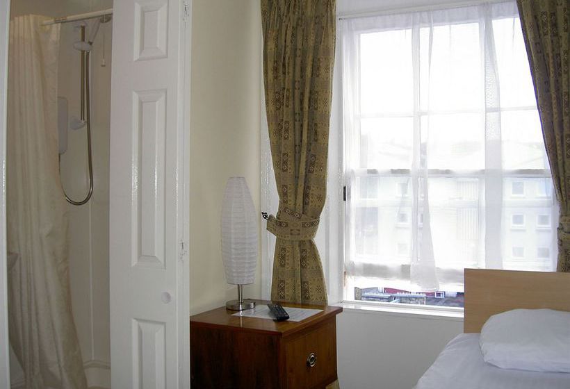 Отель Merith House