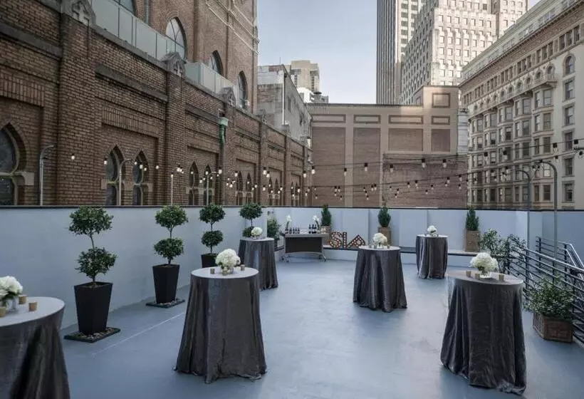 호텔 Renaissance New Orleans Pere Marquette French Quarter Area