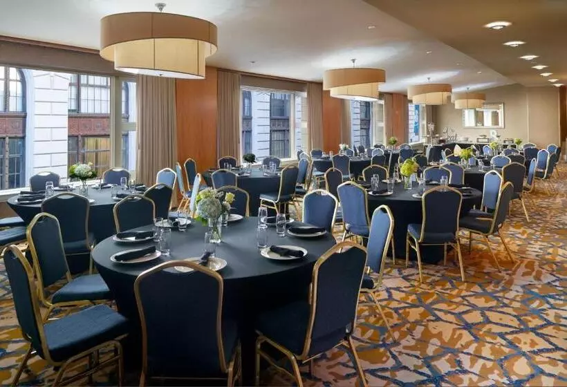 호텔 Renaissance New Orleans Pere Marquette French Quarter Area