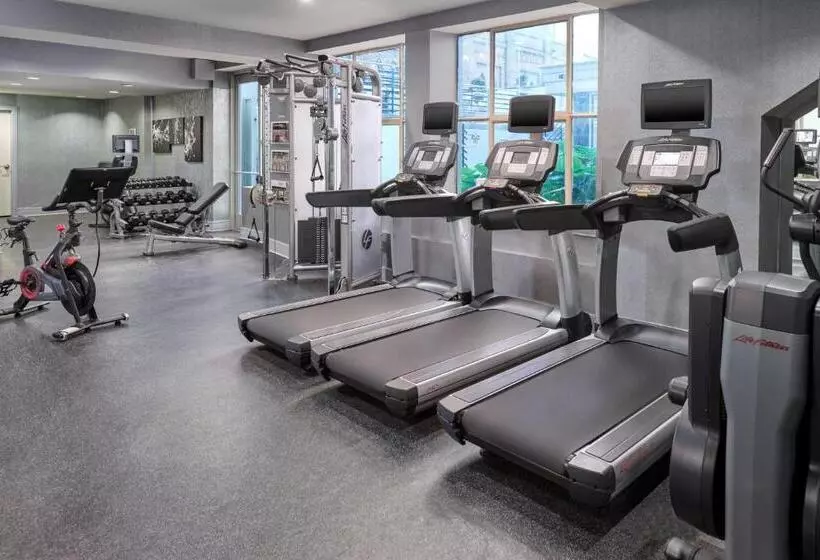 호텔 Renaissance New Orleans Pere Marquette French Quarter Area