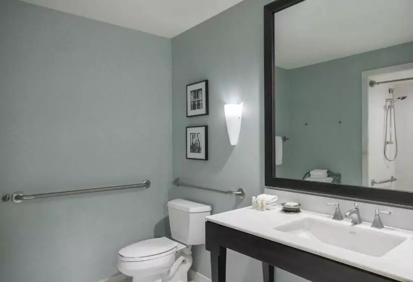 호텔 Renaissance New Orleans Pere Marquette French Quarter Area