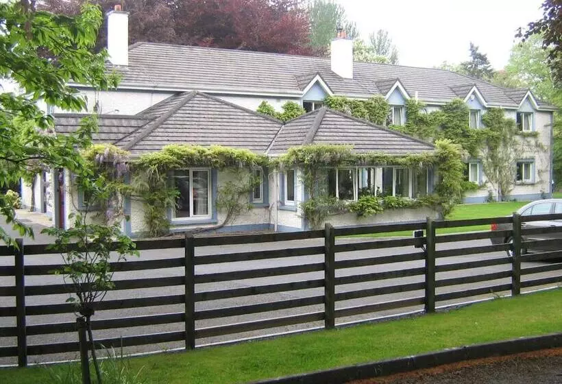 فندق Sea Dew B&b