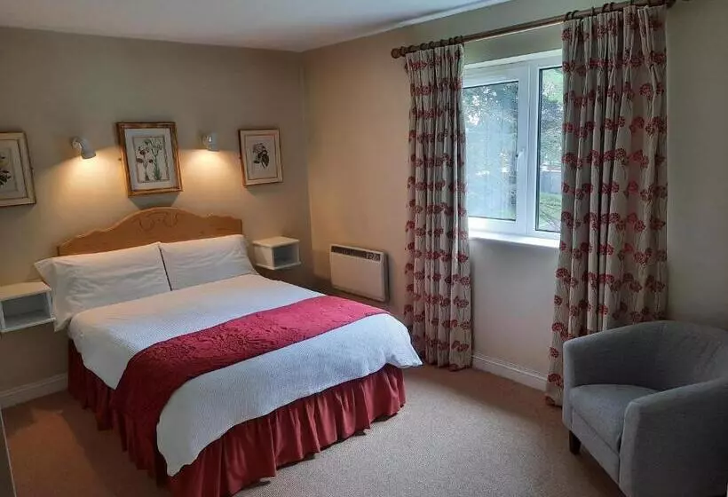 فندق Sea Dew B&b