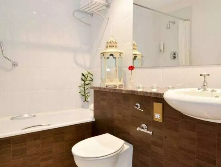 בית מלון כפרי The Mariner, Westport