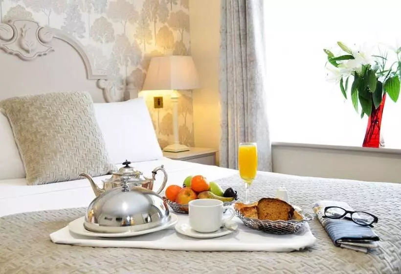 בית מלון כפרי The Mariner, Westport