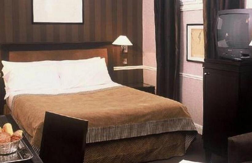 هتل Victoires Opera