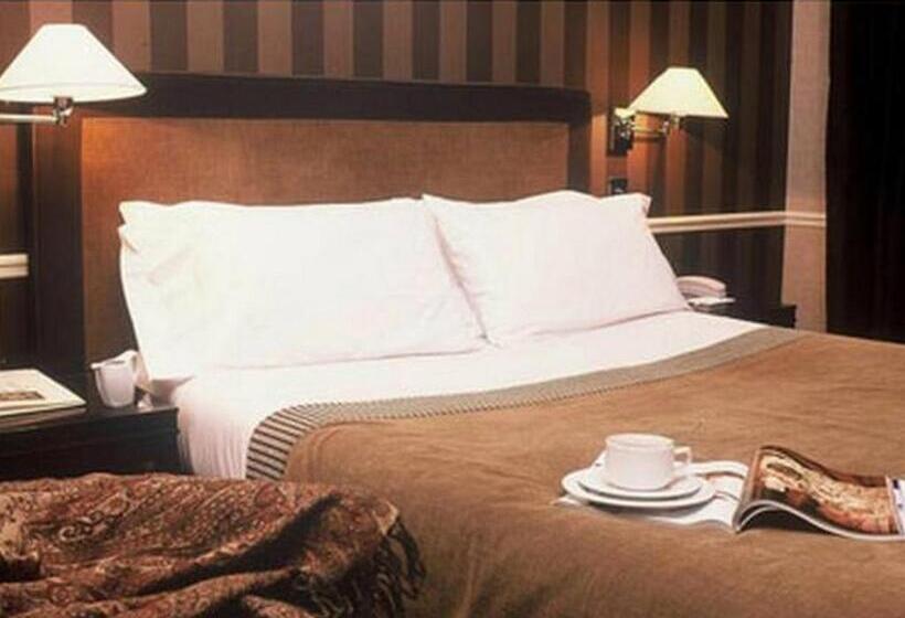 هتل Victoires Opera