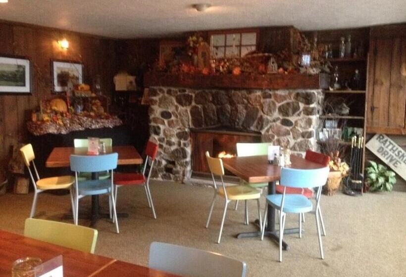 הוסטל Beachcomber Inn