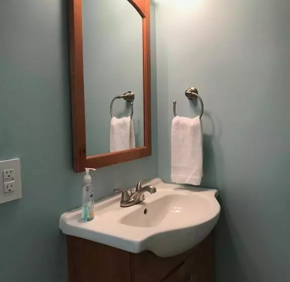 Retkeilymaja Beachcomber Inn