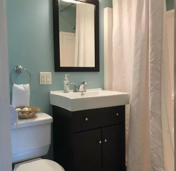 Retkeilymaja Beachcomber Inn