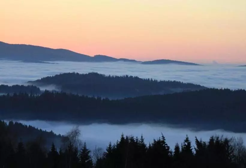 Retkeilymaja Gästehaus Schreiner