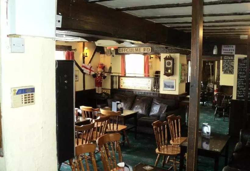 ユースホステル Ostler Inn