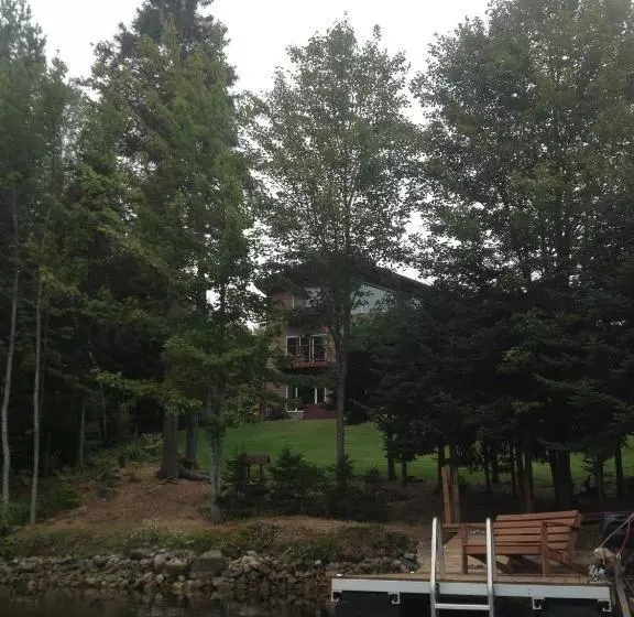 Aamiaismajoitus (B&B) Strong Timbers Bnb