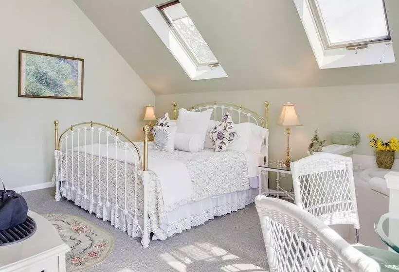 Aamiaismajoitus (B&B) The Inn At Twin Linden