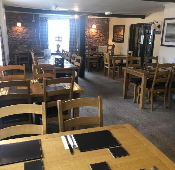 مبيت وإفطار The Lethbridge Arms