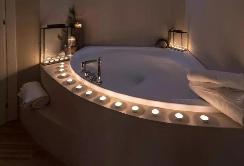 Hotelli Agritur La Dolce Mela   Adults Only